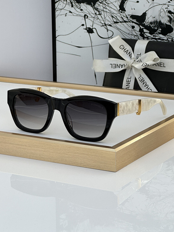 CHNL Sunglasses AAAA-3446