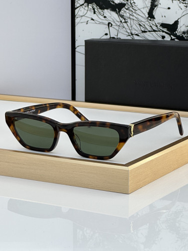Dior Sunglasses AAAA-2639
