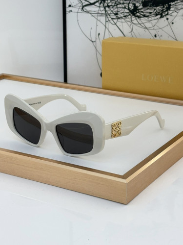 Loewe Sunglasses AAAA-303