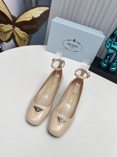 Prada women shoes 1：1 quality-550