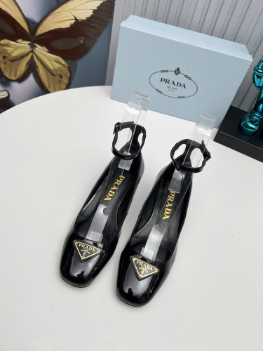 Prada women shoes 1：1 quality-551