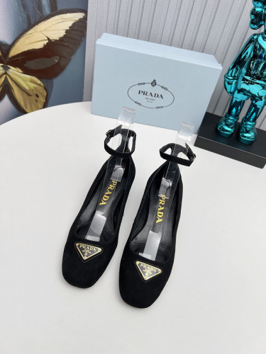 Prada women shoes 1：1 quality-552