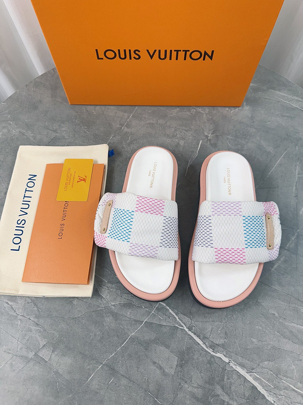 LV women Sandals 1：1 Quality-659