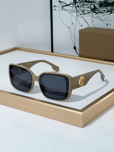 Burberry Sunglasses AAAA-2401