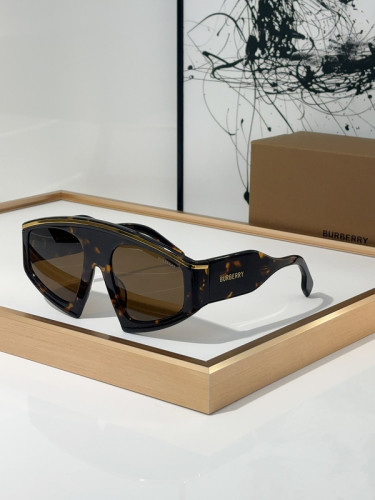 Burberry Sunglasses AAAA-2405