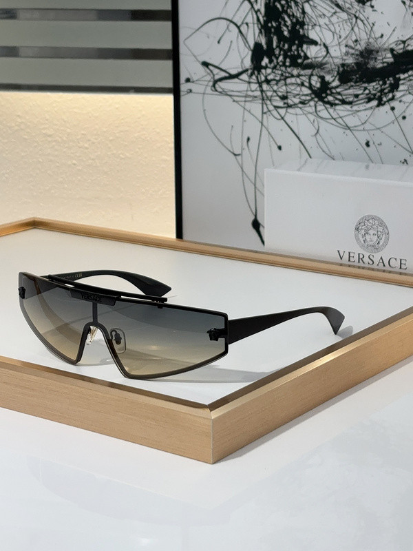 Versace Sunglasses AAAA-2404