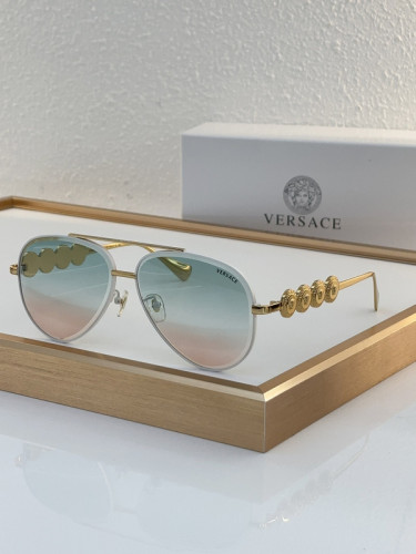 Versace Sunglasses AAAA-2423