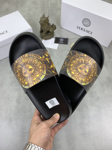 Versace men slippers AAA-302