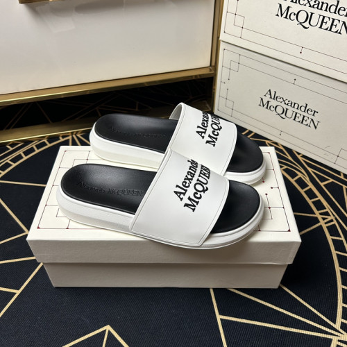 Alexander McQueen men slippers AAA-024