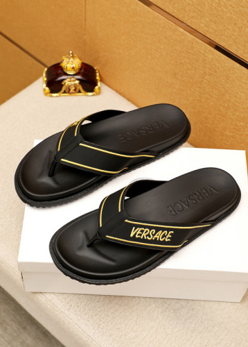 Versace men slippers AAA-327
