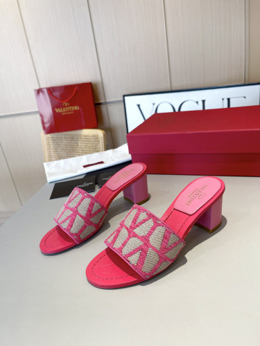 VT women slippers AAA-242