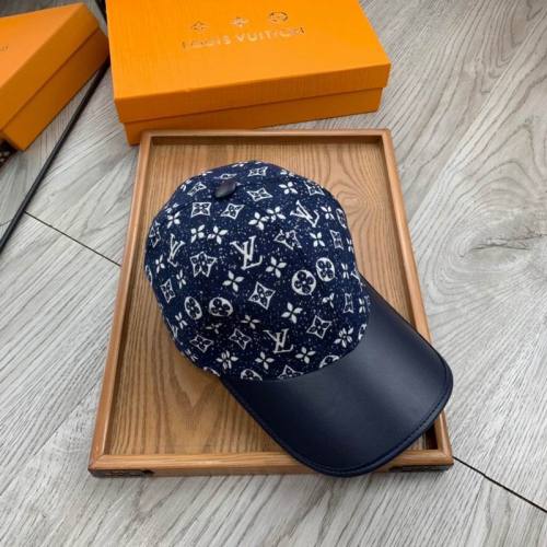 LV Hats AAA-573