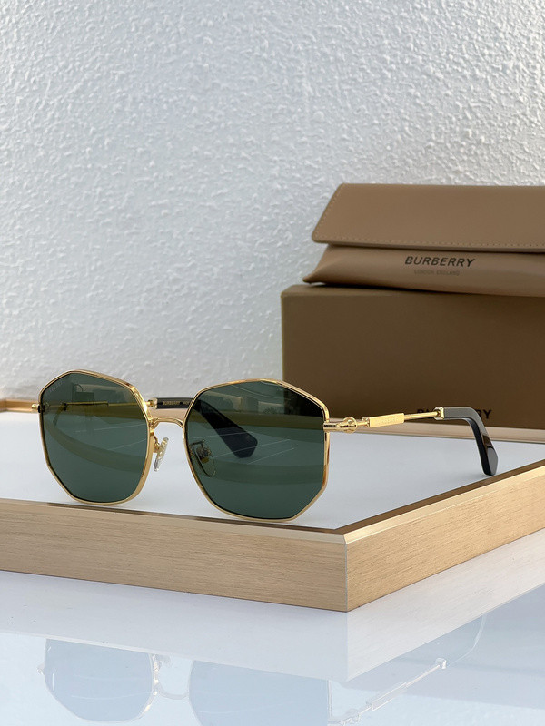 Burberry Sunglasses AAAA-2500
