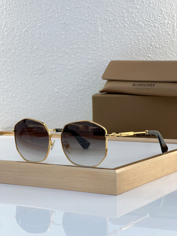 Burberry Sunglasses AAAA-2501