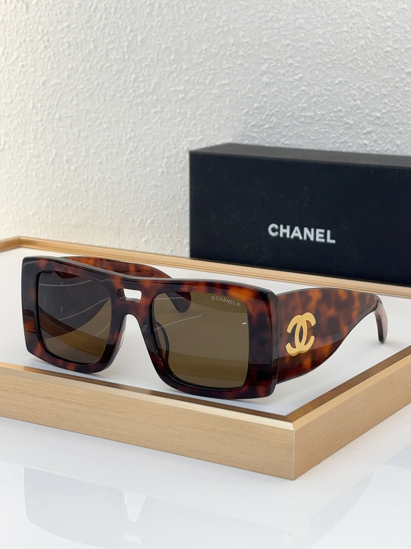CHNL Sunglasses AAAA-4114