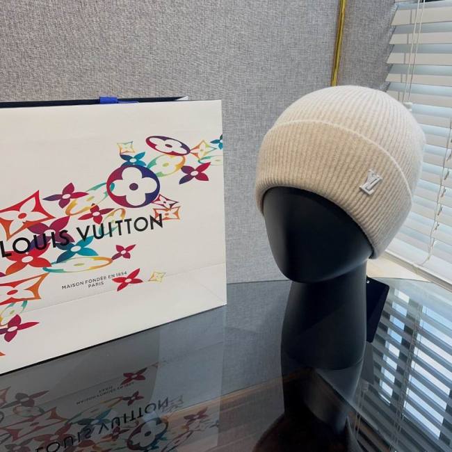 LV Hats AAA-1173