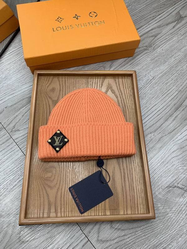 LV Hats AAA-1055