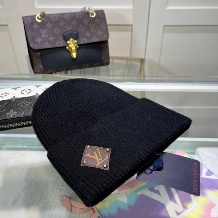 LV Hats AAA-1141