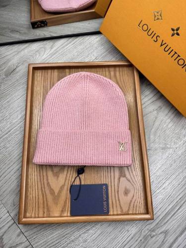 LV Hats AAA-1042