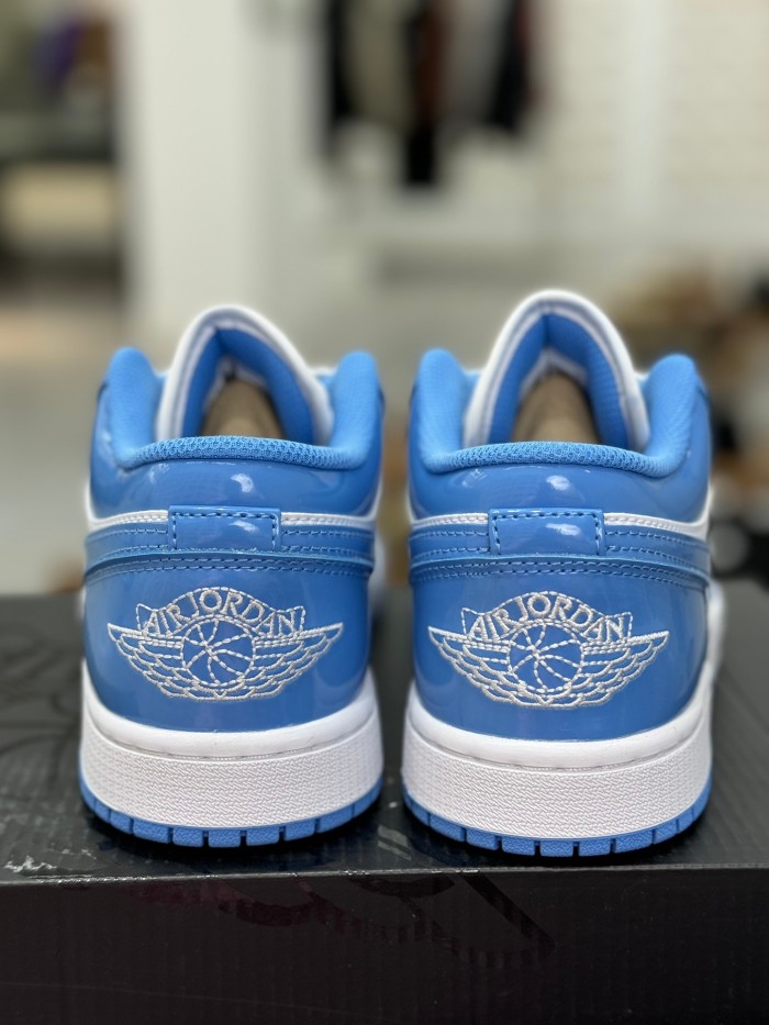 Authentic Jordan 1 Low SE White Legend Blue