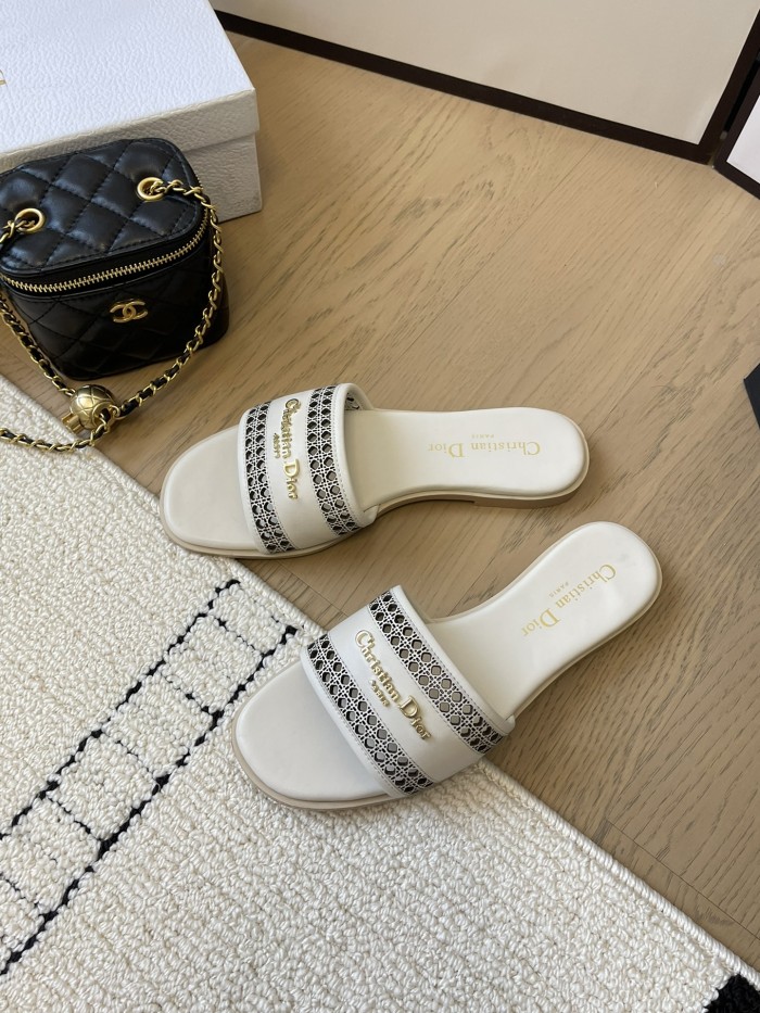 Dior women slippers 1：1 quality-391