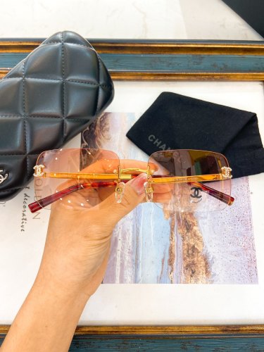 CHNL Sunglasses AAAA-4717