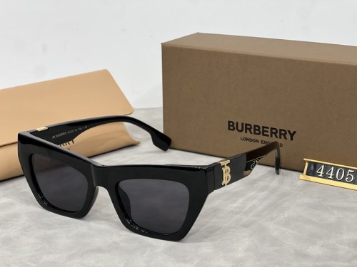 Burberry Sunglasses AAA-524