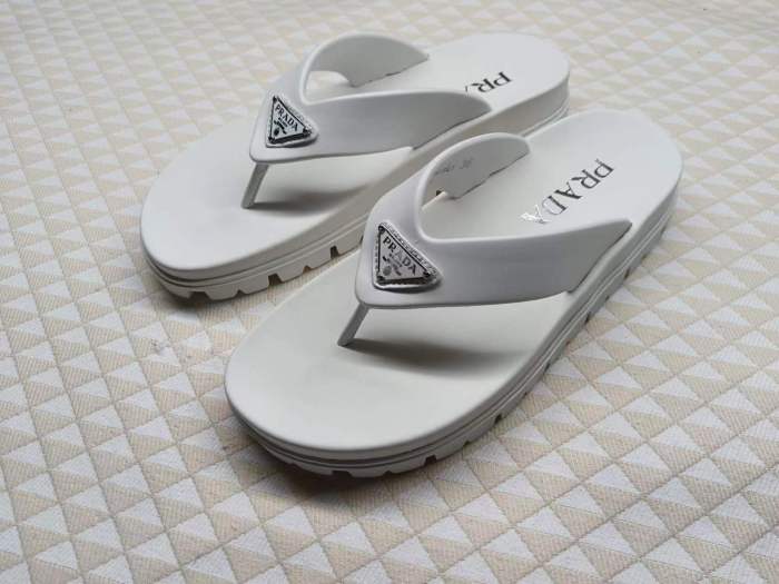 Prada women slippers 1：1 quality-135