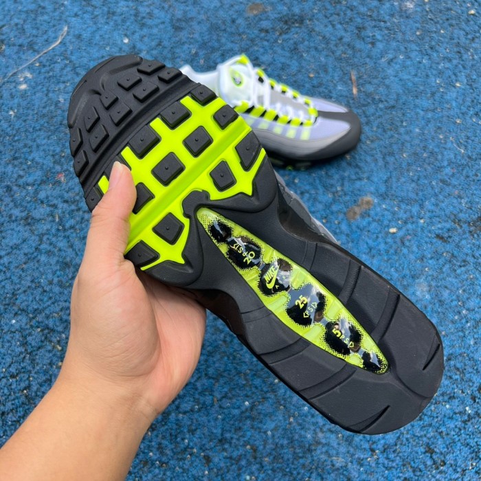 Authentic Nike Air Max 95 OG Neon  CT1689-001