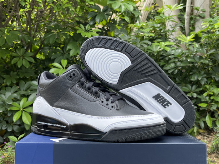 Authentic  Fragment Design x Air Jordan 3