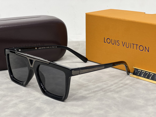 LV Sunglasses AAA-519