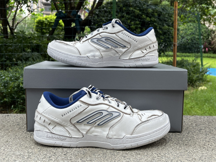 B 17FW Tripe-S High End Sneaker-656