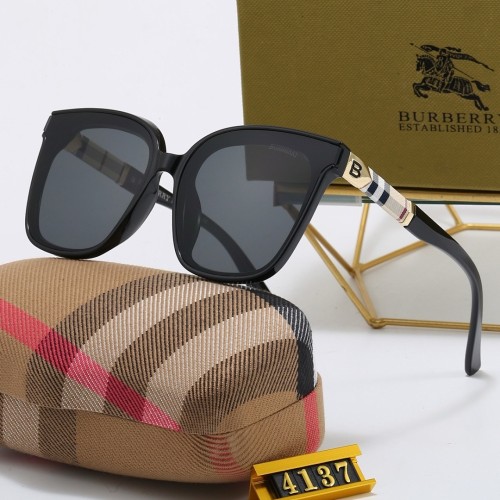 Burberry Sunglasses AAA-383