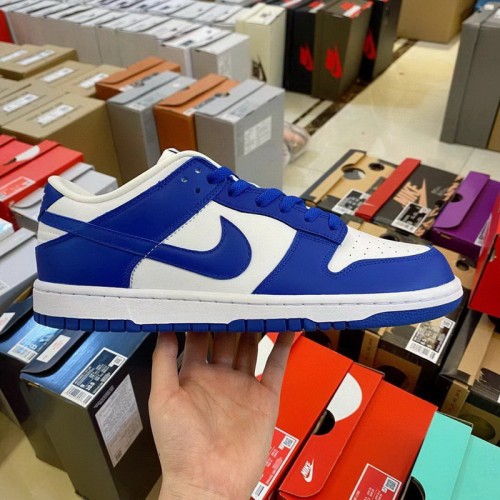 Authentic Nike Dunk Low “Kentucky”