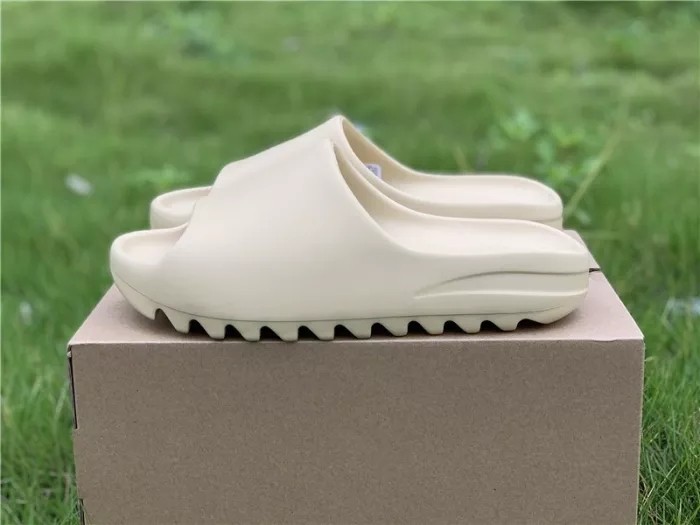 Yeezy Slide-002