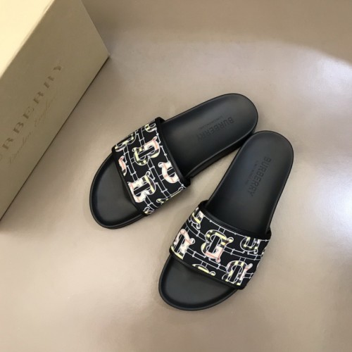 Burberry men slippers AAA-069