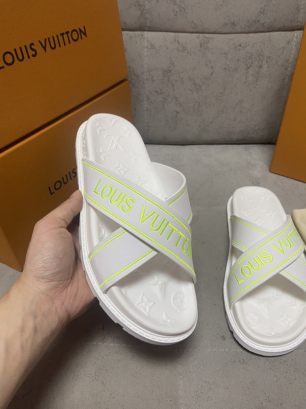 LV Sandals 1：1 Quality-273