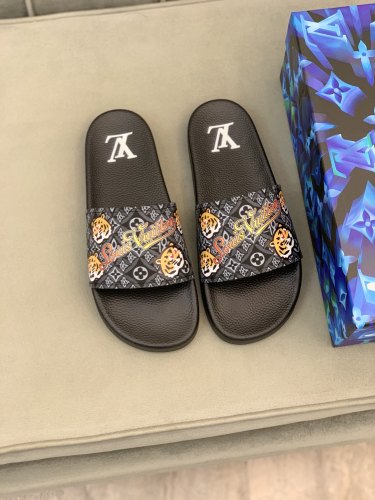 LV Sandals 1：1 Quality-380