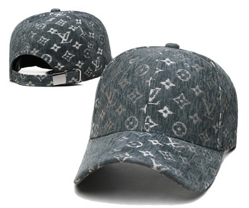 LV Hats-094