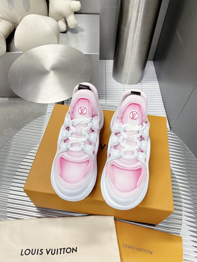 LV Women Shoes 1：1 Quality-822