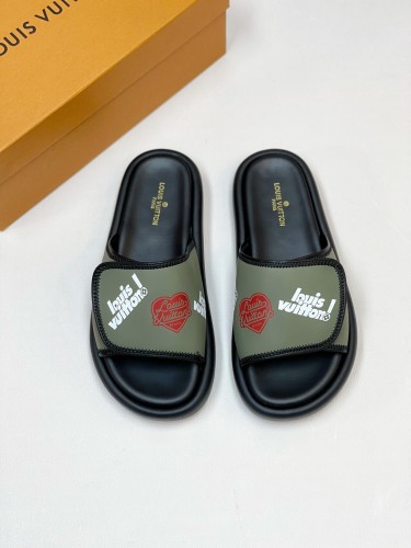 LV Sandals 1：1 Quality-476