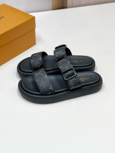 LV Sandals 1：1 Quality-487