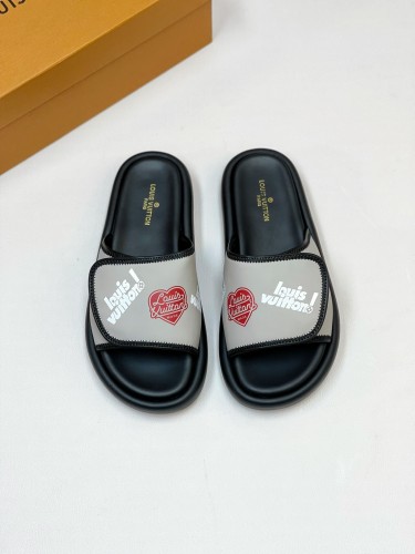 LV Sandals 1：1 Quality-478