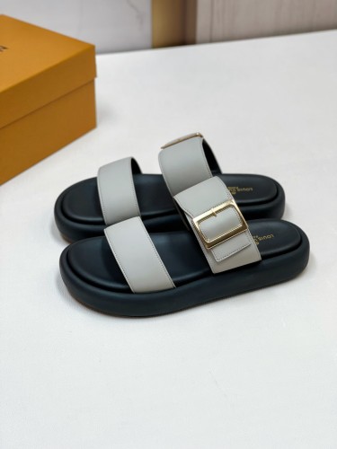 LV Sandals 1：1 Quality-492