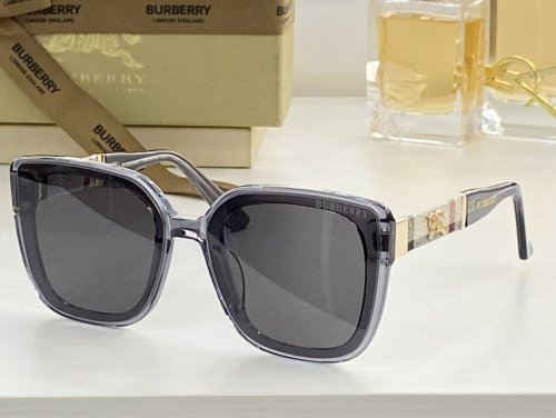 Burberry Sunglasses AAAA-570