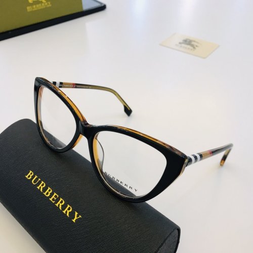 Burberry Sunglasses AAAA-262