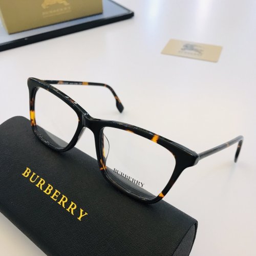 Burberry Sunglasses AAAA-513