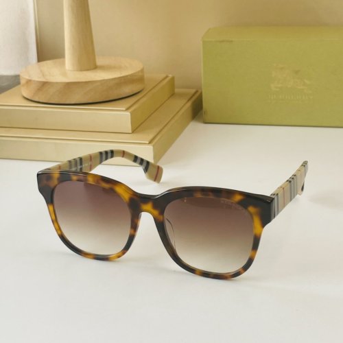 Burberry Sunglasses AAAA-551