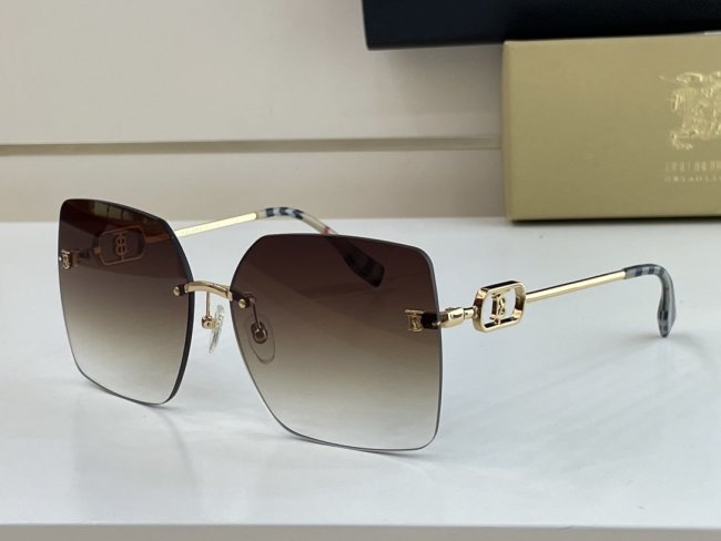 Burberry Sunglasses AAAA-744