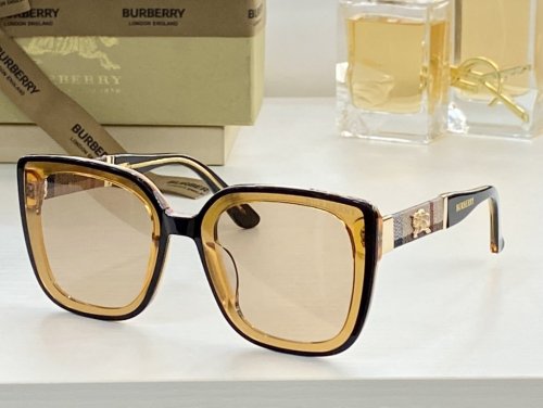 Burberry Sunglasses AAAA-568